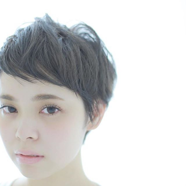 くせっ毛さんこそ短めヘアが可愛い くせ毛を活かしたショート ボブ7選 Trill トリル