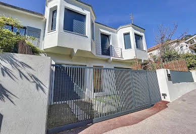 Villa with garden and terrace 18