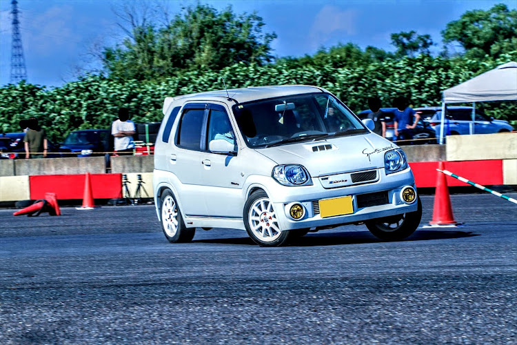 KeiワークスのKeiワークス・ヴィッツ・ヴィッツGR・NCP131・ヴィッツ乗りと繋がりたいに関するカスタム事例の投稿画像1枚目