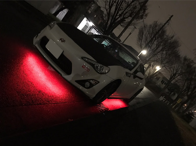 86のDIY・アンダーネオン・アンダーLED・映えるに関するカスタム事例の投稿画像1枚目