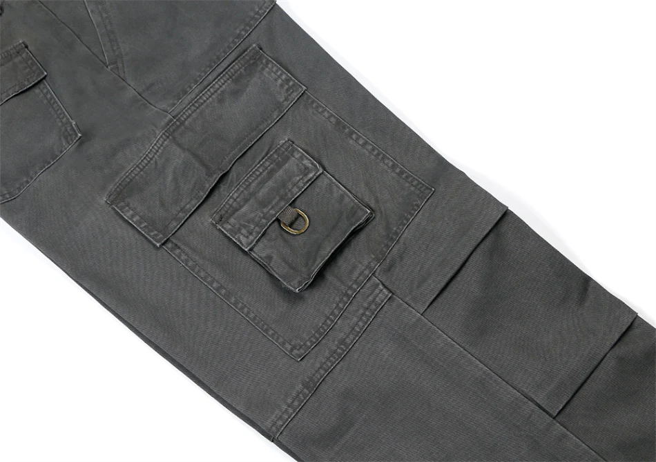 Herren Punk Retro Arbeitshose mit Persönlichkeit. Robuste Hose im Vintage-Look, ideal für einen individuellen und auffälligen Arbeitsstil.