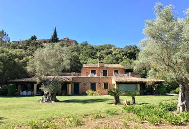 Farmhouse with pool 2