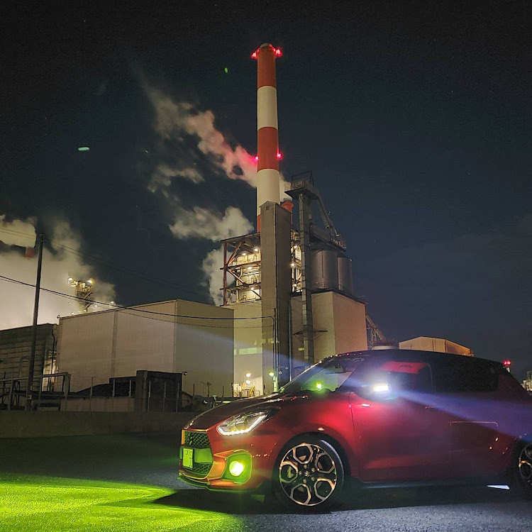 スイフトスポーツの夜景と愛車に関するカスタム事例の投稿画像2枚目