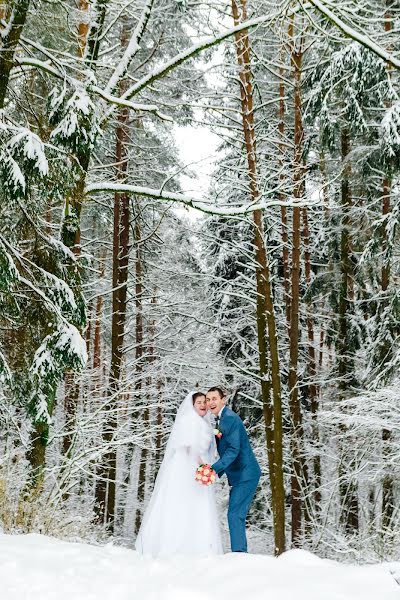 Fotógrafo de casamento Yuliya Yanovich (zhak). Foto de 5 de fevereiro 2018