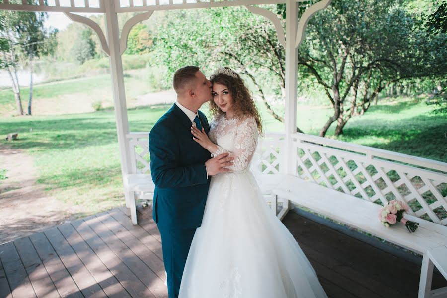 Wedding photographer Aleksey Lyapnev (lyapnev). Photo of 8 October 2019