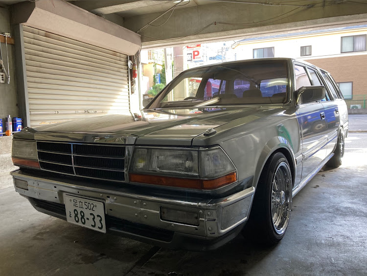 グロリアワゴンのホーシング調整・リーフスプリング・単純なだけに難しいに関するカスタム事例の投稿画像1枚目