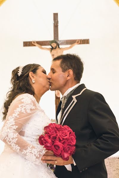 Wedding photographer Miriã Santana (mihsant). Photo of 8 January 2019