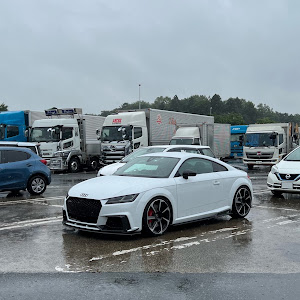 TT RS クーペ A6