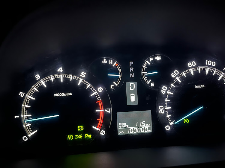 ヴェルファイアの100000km達成に関するカスタム事例の投稿画像1枚目