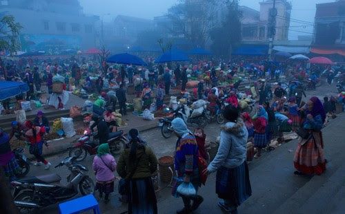 Chợ phiên Bắc Hà, vui như đi chơi hội