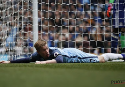 VIDEO: De Bruyne even de 'schlemiel' na immense misser