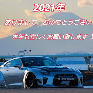 NISSAN GT-R R35