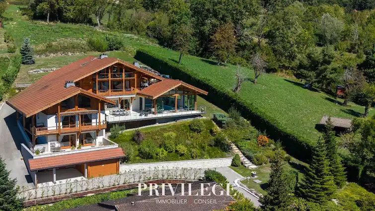 Alpine chalet with garden and mountain view in this luxury house for sale in Fillinges ($1,959,829 - 500 m²)