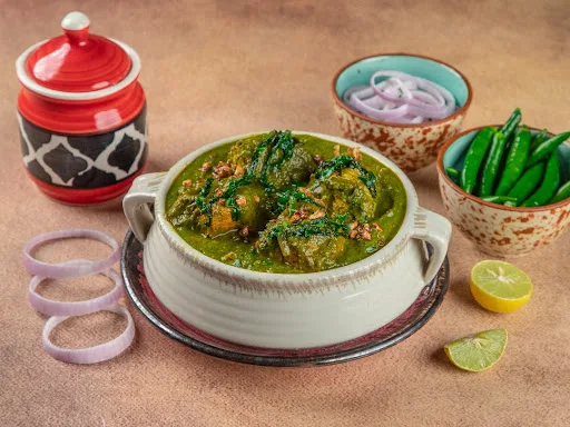 Murgh Lazeez With Saag [5 Pc Boneless]