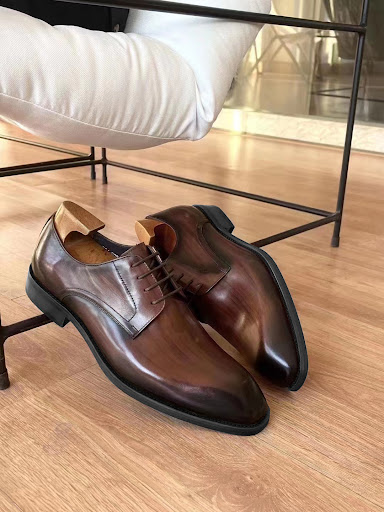 Title 16, Mens Vintage Square Toe Leather Shoes. Classic...