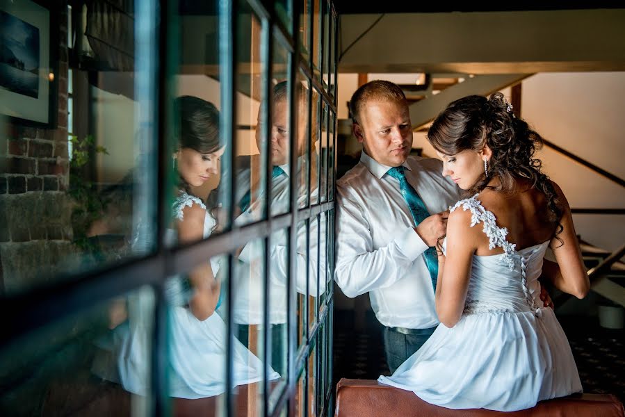 Fotógrafo de casamento Tatyana Bulatova (ckazka). Foto de 9 de maio 2016