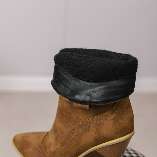 Title 12, Retro Pointed Profiled Heel Chunky Heel High He...