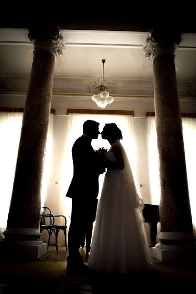 Esküvői fotós Mihai Gavrila (fotoartonesti). Készítés ideje: 2019 február 24.
