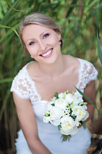 Fotografo di matrimoni Victoria Spiridonova-Favier (vicki). Foto del 22 dicembre 2016