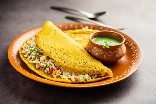 Scrambled Paneer Besan Chilla