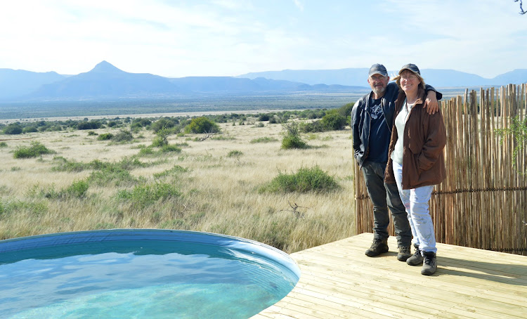 The co-founders of the Karoo Space website, Chris Marais and Julie du Toit, were also visiting Plains Camp