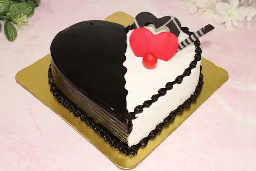 Chocolate Vanilla Heart Cake