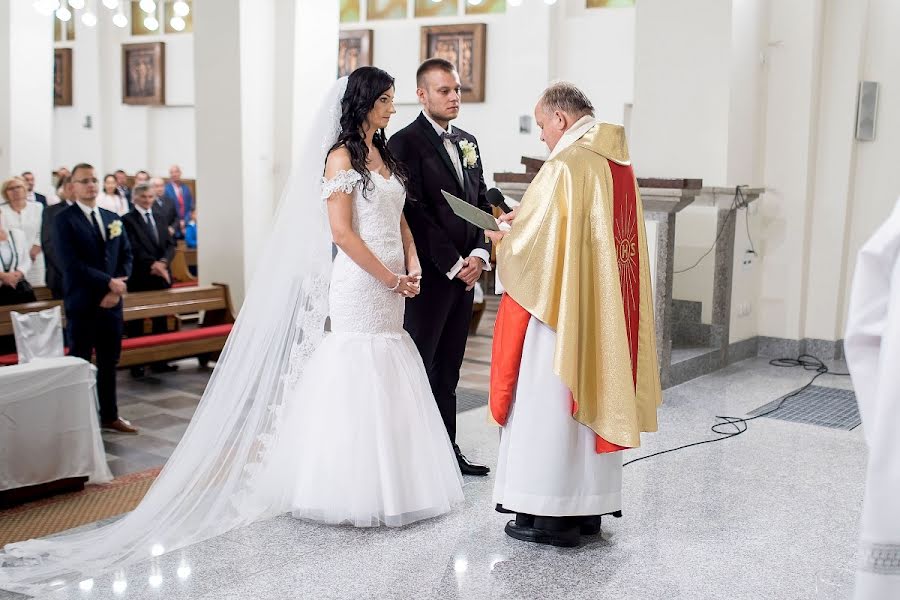 Fotografo di matrimoni Paweł Rak (pawelrak). Foto del 25 febbraio 2020