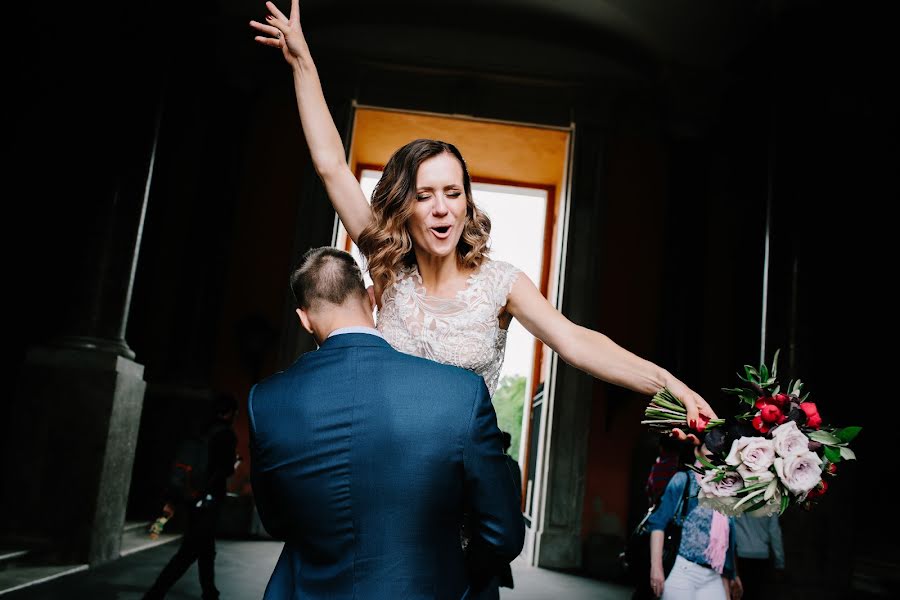 Fotógrafo de casamento Yuliya Smolyar (bjjjork). Foto de 25 de outubro 2018