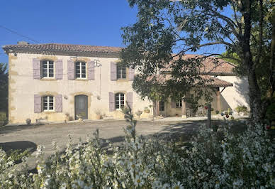 House with pool and terrace 1