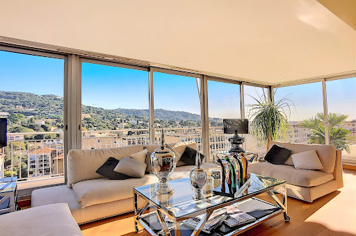 Apartment with terrace 3