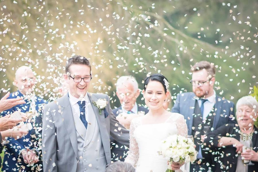 Wedding photographer Tom Wood (tomwoodphoto). Photo of 2 July 2019