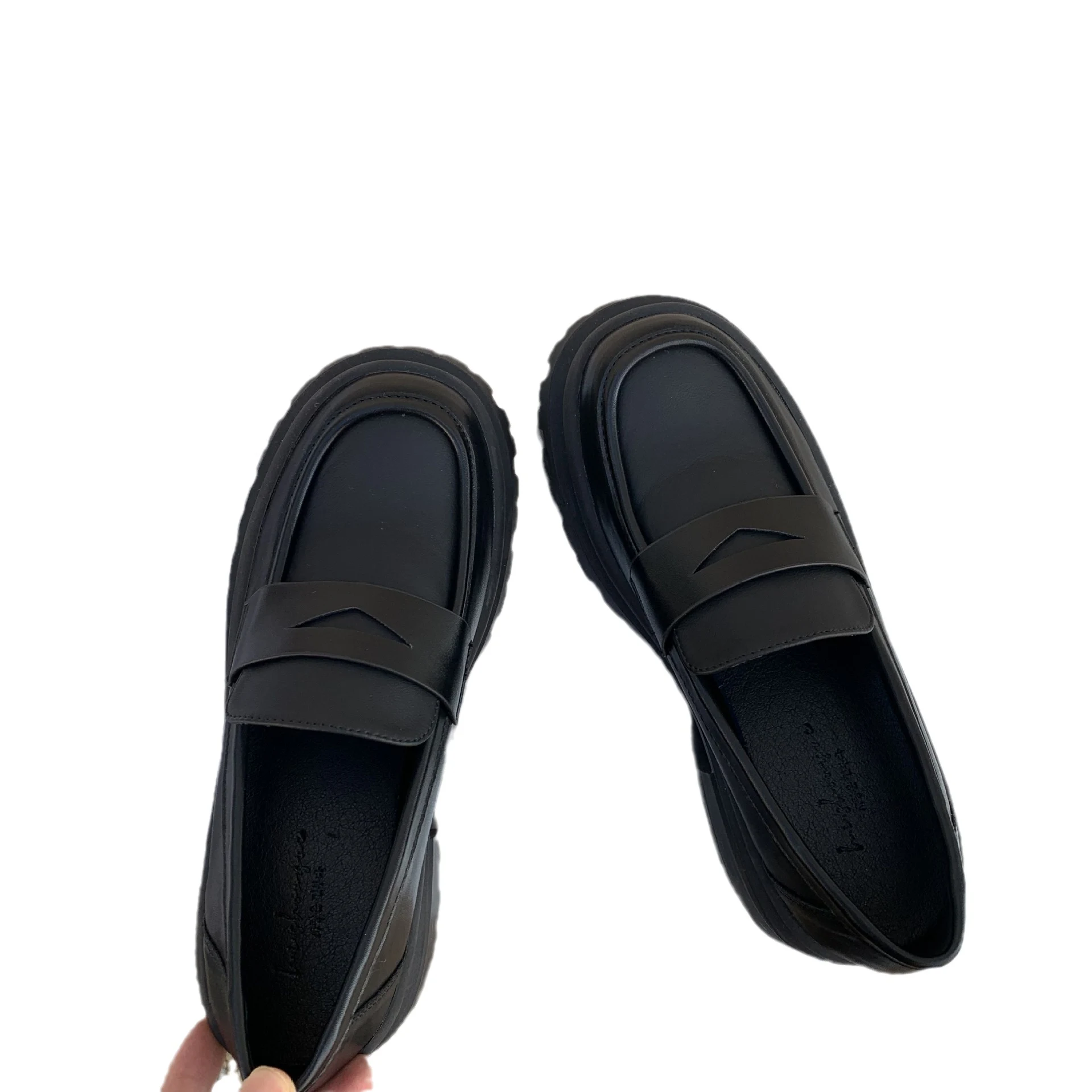 Title 2, Scarpe da donna con tacco grosso e suola spessa...