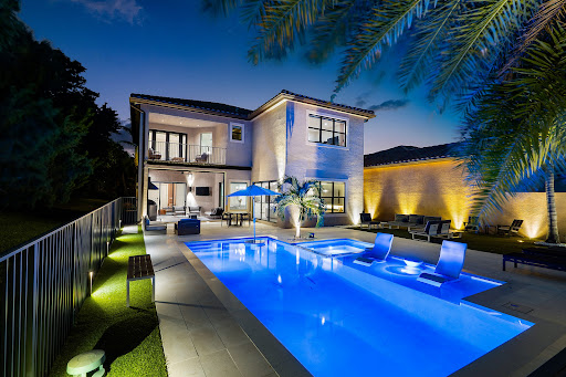 House with pool 1