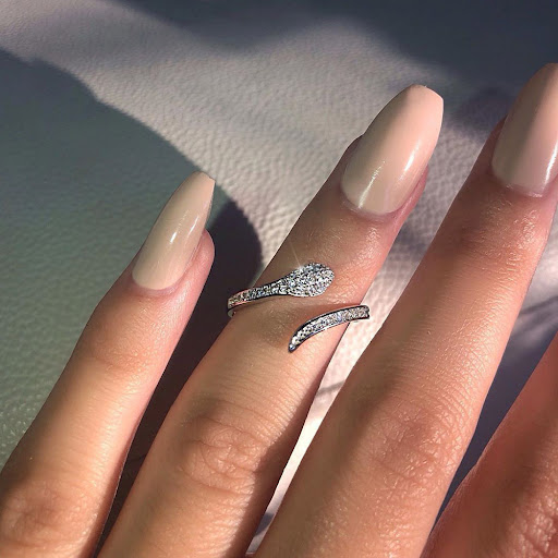 Title 2, Womens Zircon Micro-Inlaid Snake Ring. A stunn...