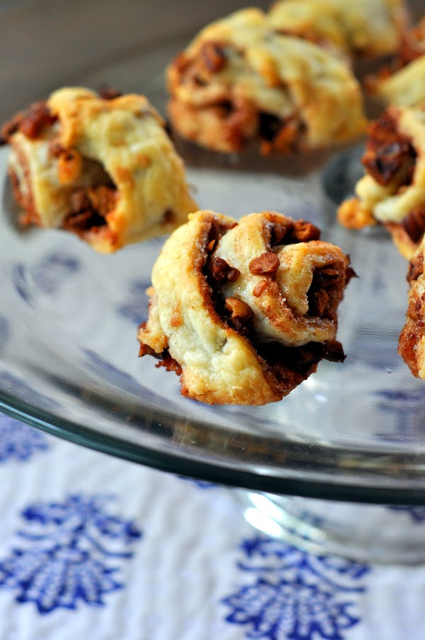 Date Nut Rolls