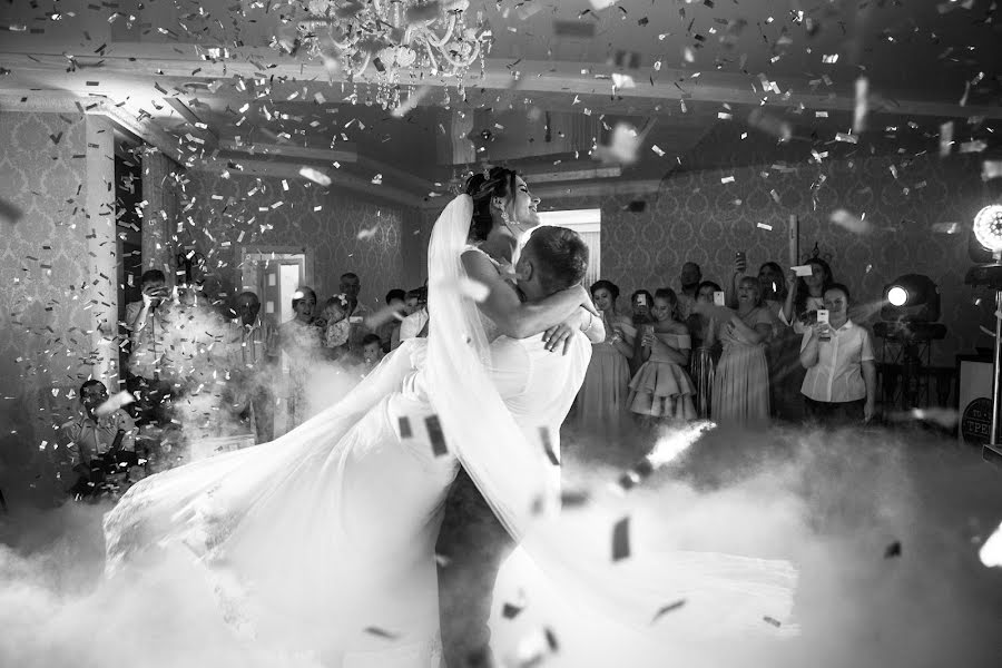 婚禮攝影師Vladimir Rega（rega）。2019 12月24日的照片