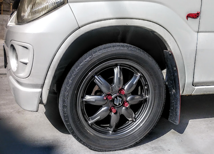 キャリイのHN22S Kei・愛車の半顔が見たい・チームローガン・ローガンレーシング・ホイールパクった奴に天罰が下りますように🙏に関するカスタム事例の投稿画像3枚目