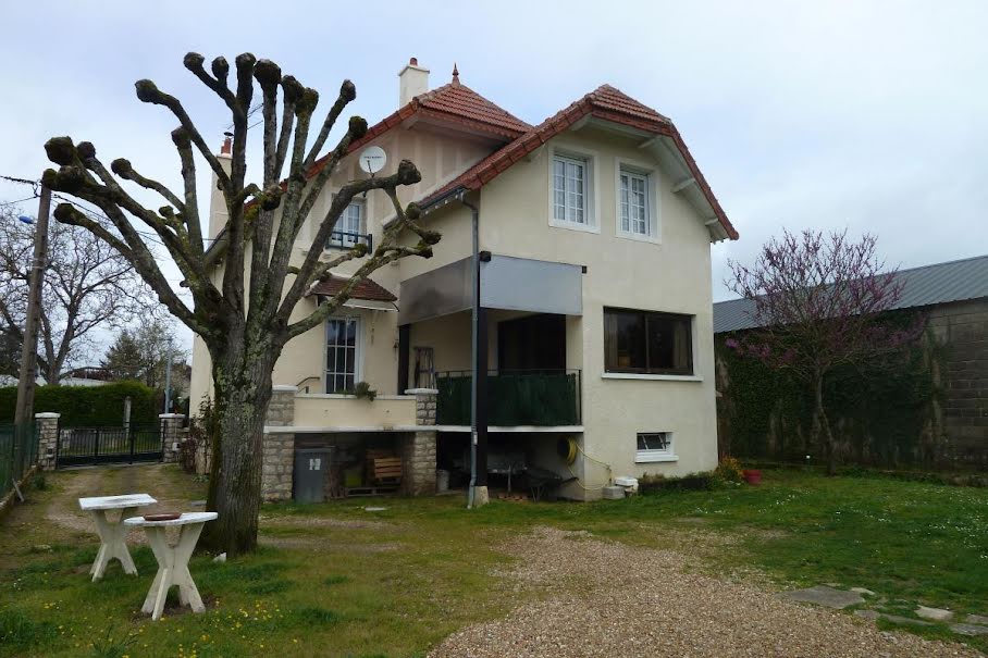 Vente maison 6 pièces 144 m² à Noyers-sur-Cher (41140), 231 000 €