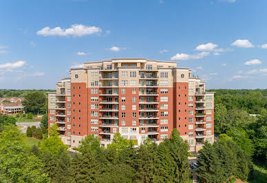 Appartement avec terrasse et piscine 1