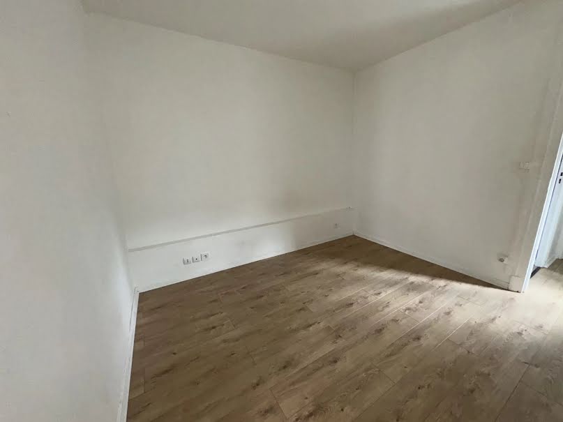 Location  appartement 2 pièces 32.09 m² à Saint-Quentin (02100), 460 €