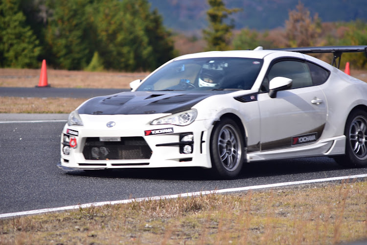 86のいつもイイネ&コメントありがとうございます🙇‍♂️・タカタサーキットに関するカスタム事例の投稿画像7枚目