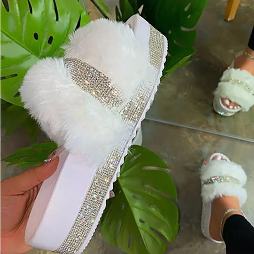 Title 5, Nuevas Zapatillas Peludas con Pedrería y Plataf...