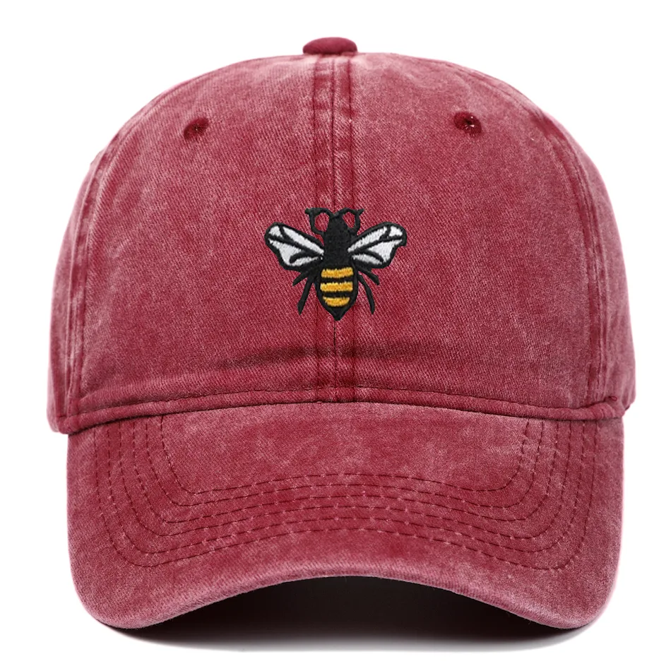 Casquette de baseball brodée d'abeille, style vintage usé et délavé, pour un look décontracté et une protection solaire élégante.