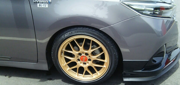 SAIのDIY・洗車・車高調整に関するカスタム事例の投稿画像7枚目