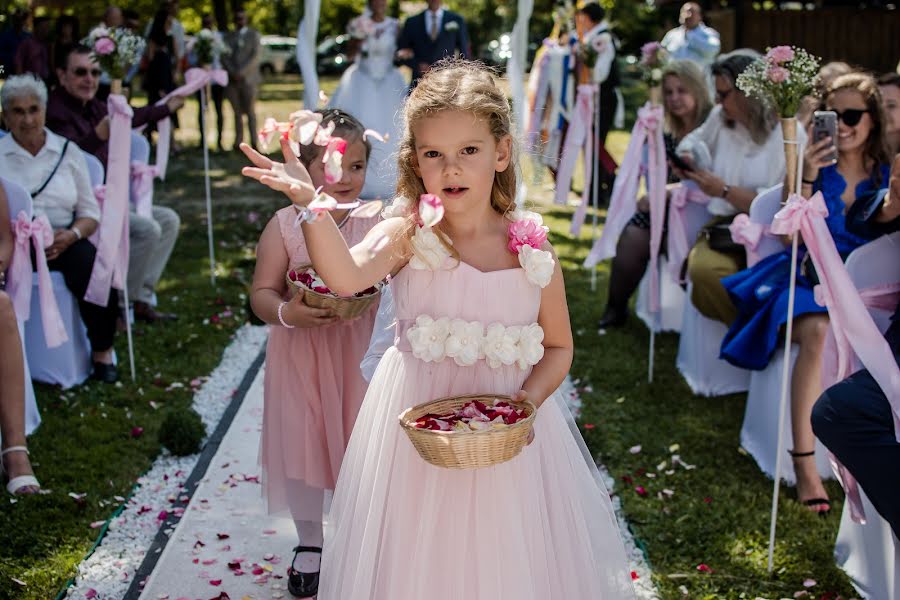 Fotógrafo de casamento Emese Grósz (groszemese). Foto de 17 de novembro 2022