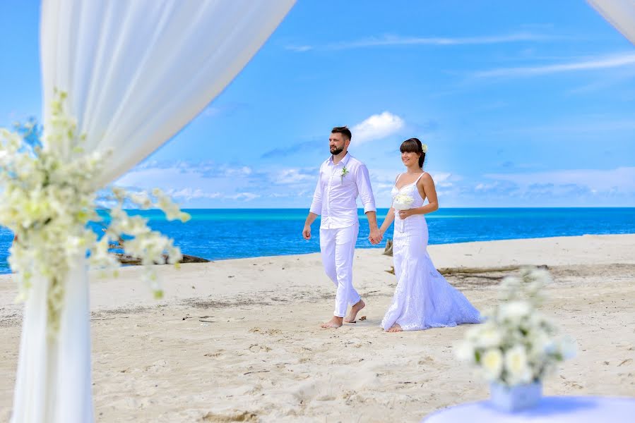 Fotógrafo de bodas Sergey Anatolevich (549857). Foto del 15 de junio 2019