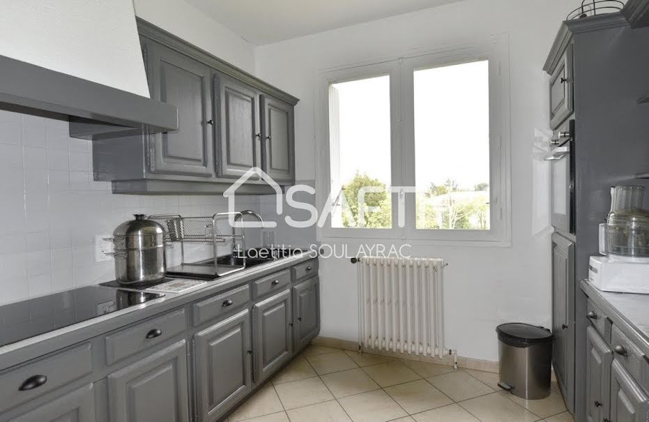 Vente maison 4 pièces 101 m² à Castres (81100), 199 000 €