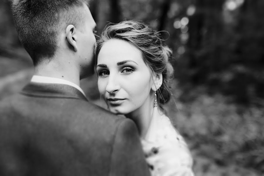 Fotografo di matrimoni Anna Zhovner (nushkeen). Foto del 12 luglio 2019