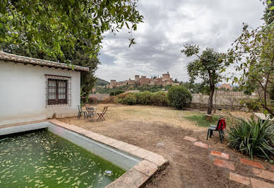 Villa with pool and terrace 2