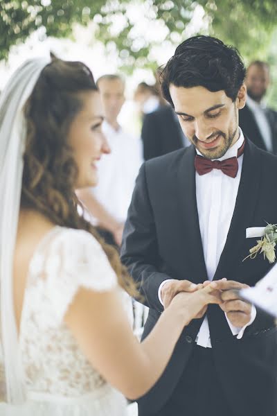 Fotógrafo de bodas Doris Fazekas (federn8posaunen). Foto del 11 de mayo 2019